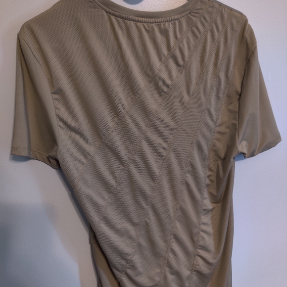 ASOS 4505 Training Shirt Tan - Picture 4 of 5